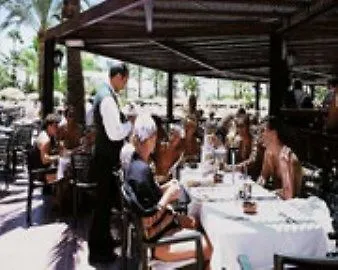Ξενοδοχείο Riu Papayas 4*